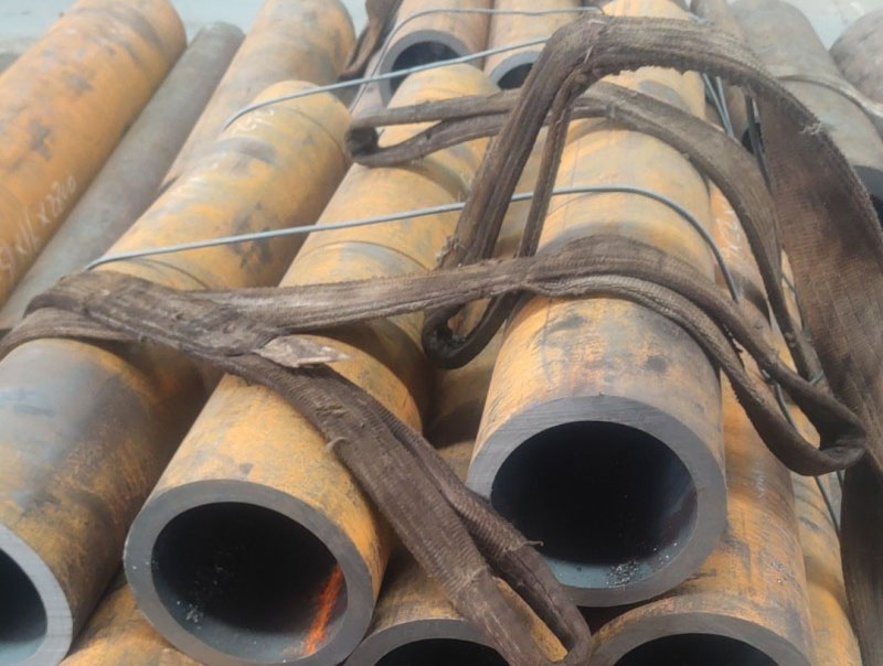 浙江15CrMoG无缝钢管切割